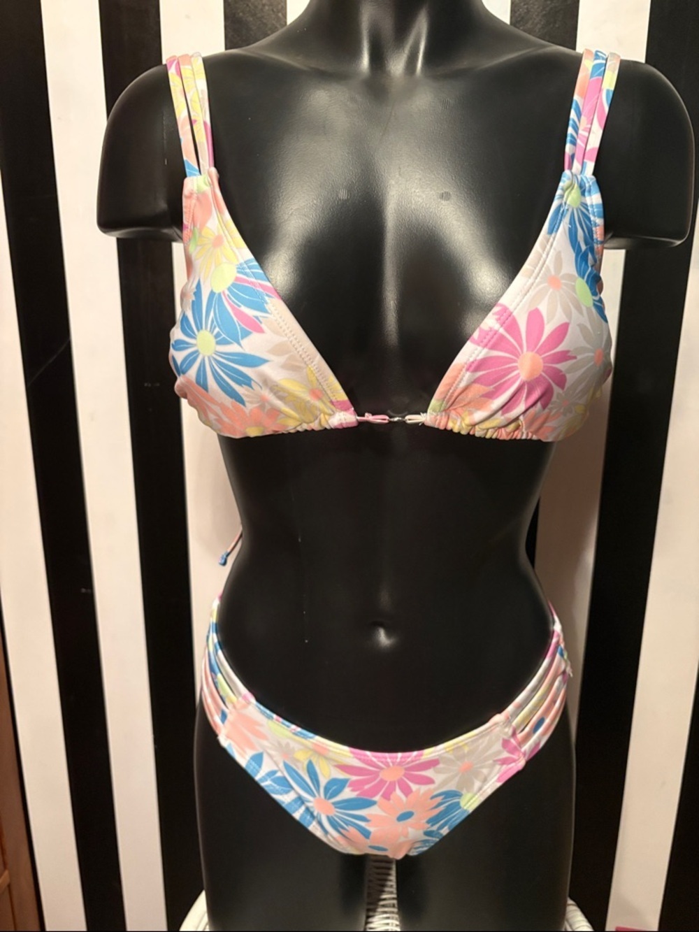 Retro 1999 Y2K Floral Triangle Bikini Set in Pink, Blue & Yellow Size Small 4/6